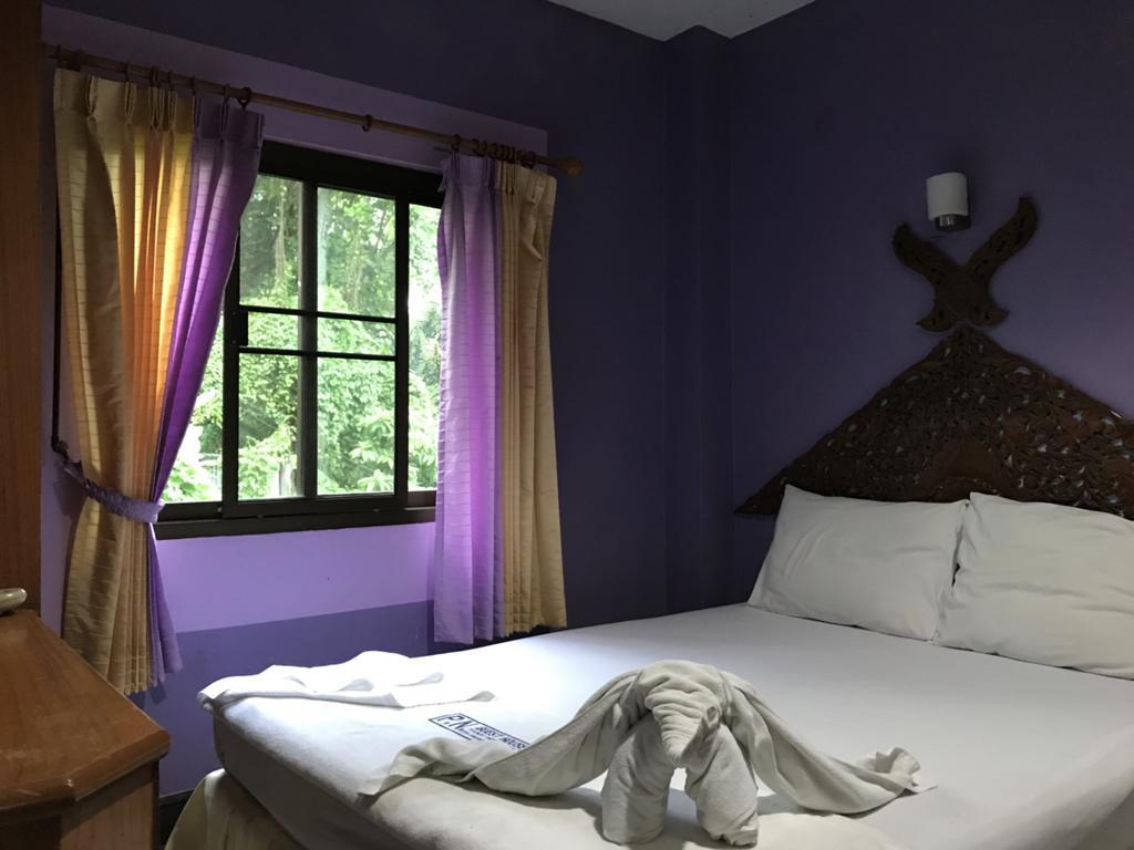 P.N. Guesthouse Krabi town Eksteriør bilde