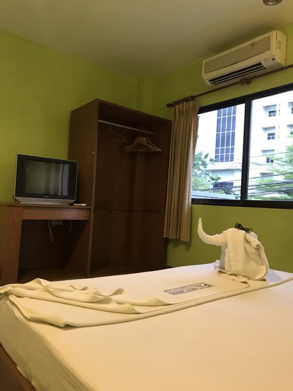P.N. Guesthouse Krabi town Eksteriør bilde